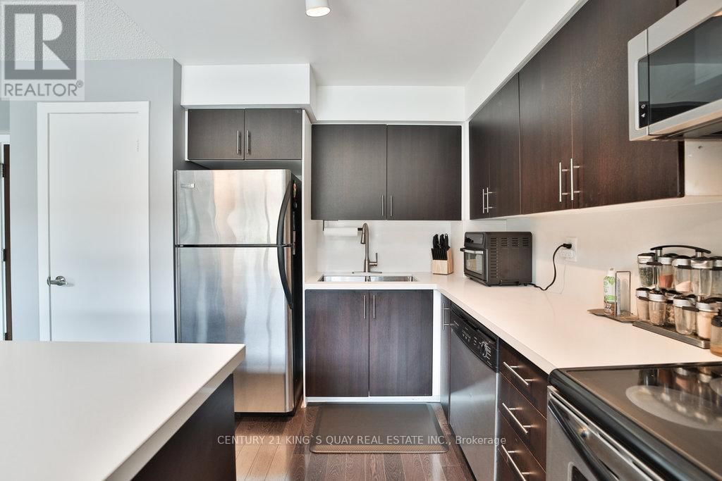 212 - 80 WESTERN BATTERY ROAD Image 6