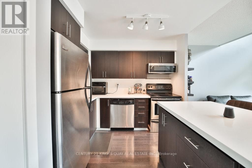 212 - 80 WESTERN BATTERY ROAD Image 8