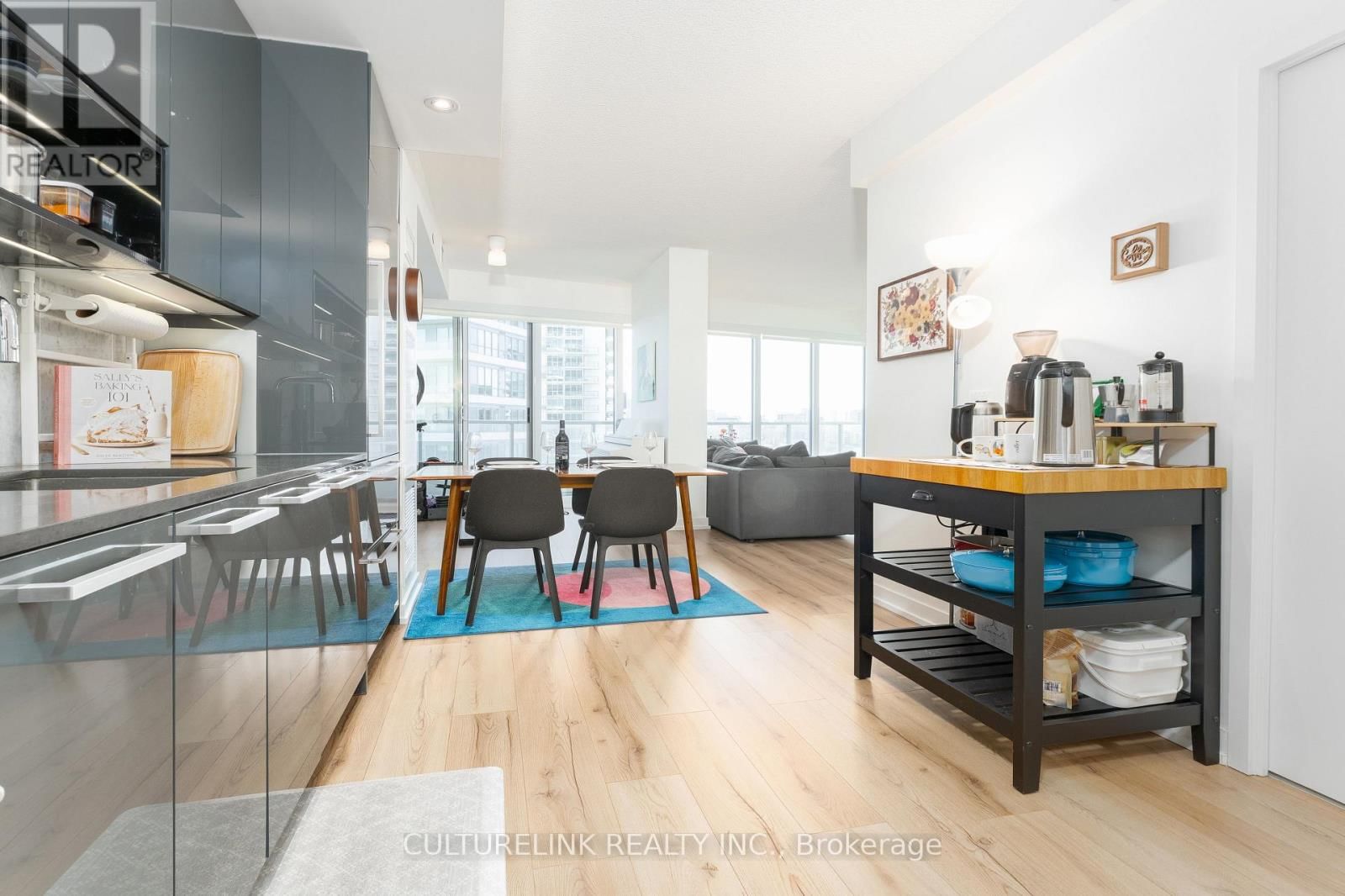 2008 - 117 MCMAHON DRIVE Image 3