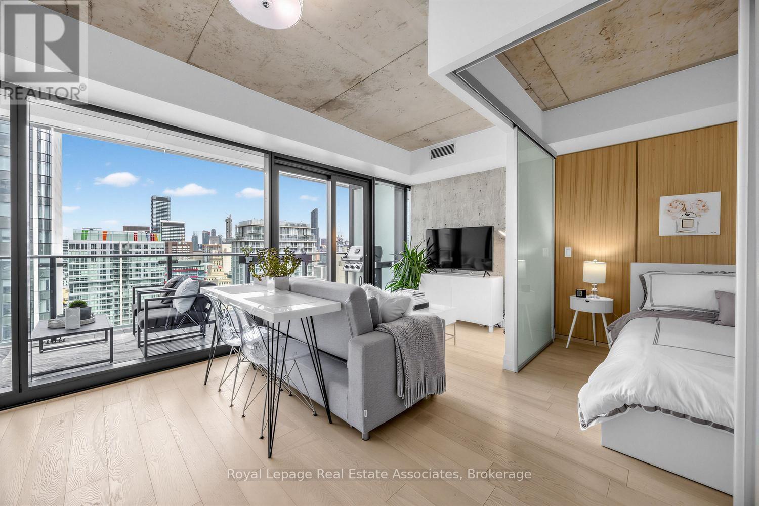 3102 - 224 KING STREET WEST Image 12