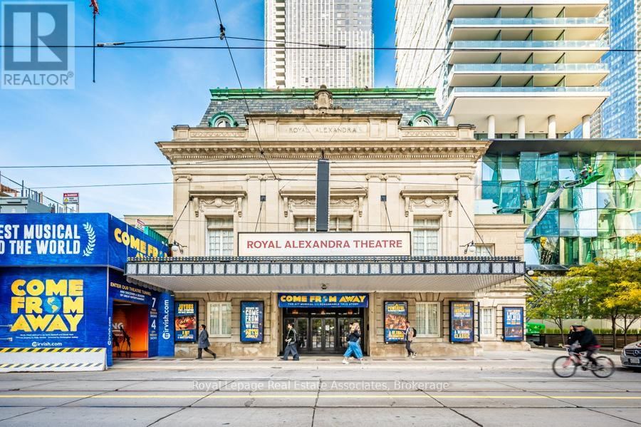 3102 - 224 KING STREET WEST Image 26