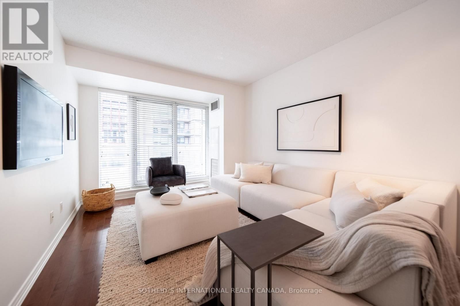 1105 - 230 KING STREET EAST Image 1