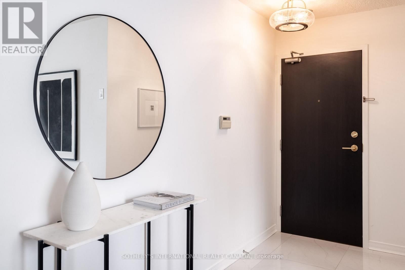 1105 - 230 KING STREET EAST Image 2