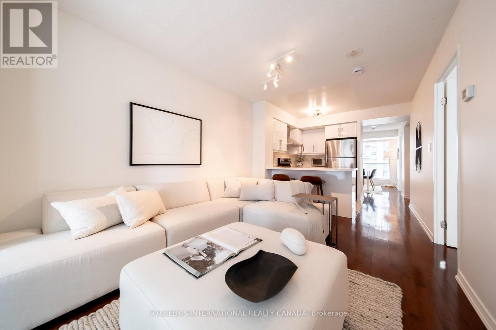 1105 - 230 KING STREET EAST Image 24