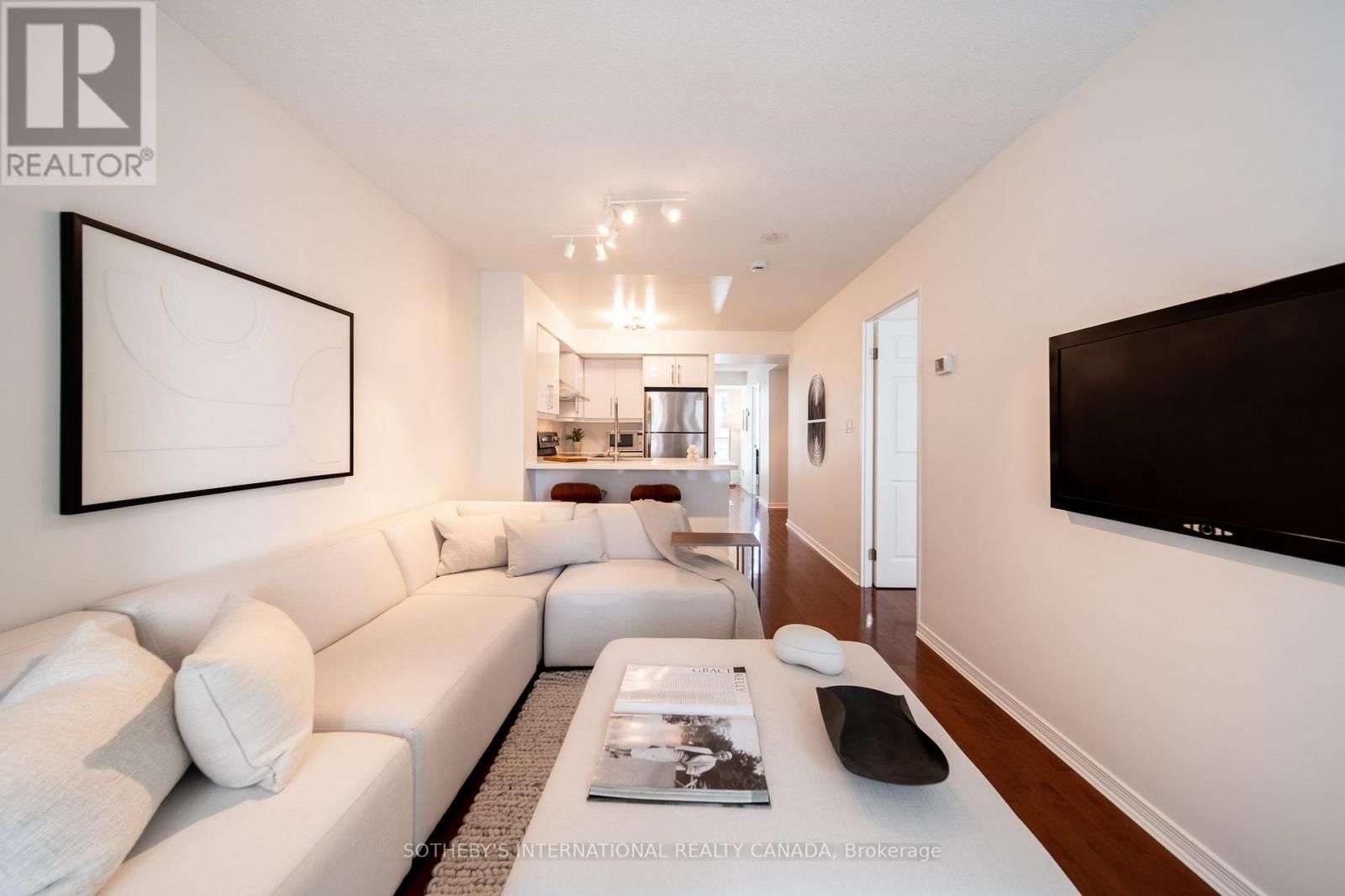 1105 - 230 KING STREET EAST Image 25