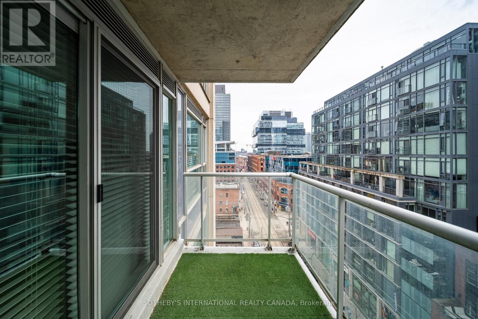 1105 - 230 KING STREET EAST Image 31