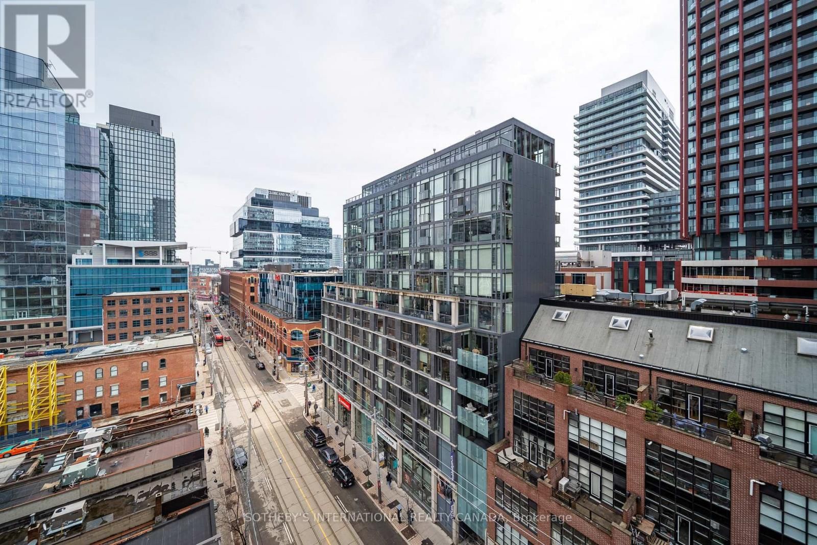 1105 - 230 KING STREET EAST Image 33