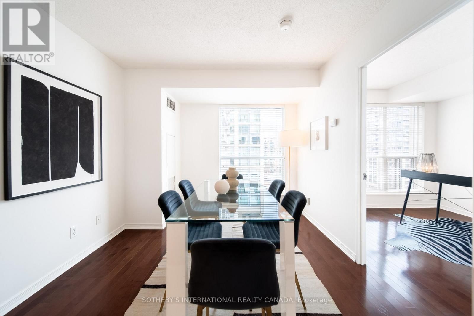 1105 - 230 KING STREET EAST Image 5