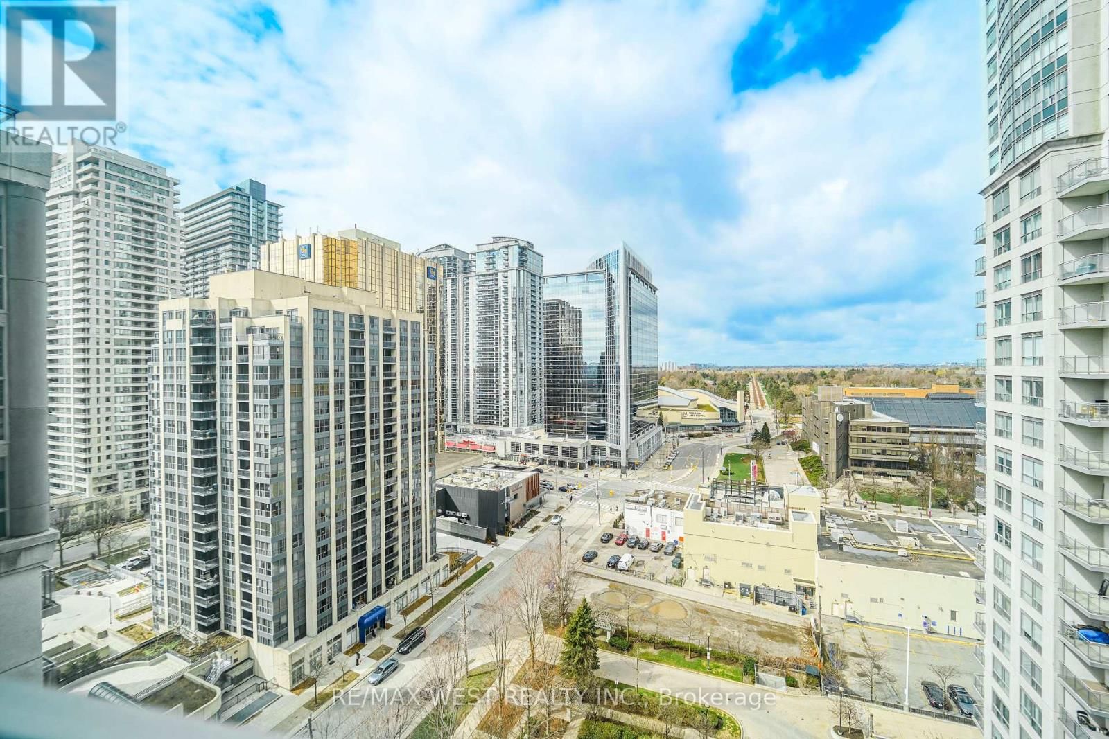 1717 - 188 DORIS AVENUE Image 7