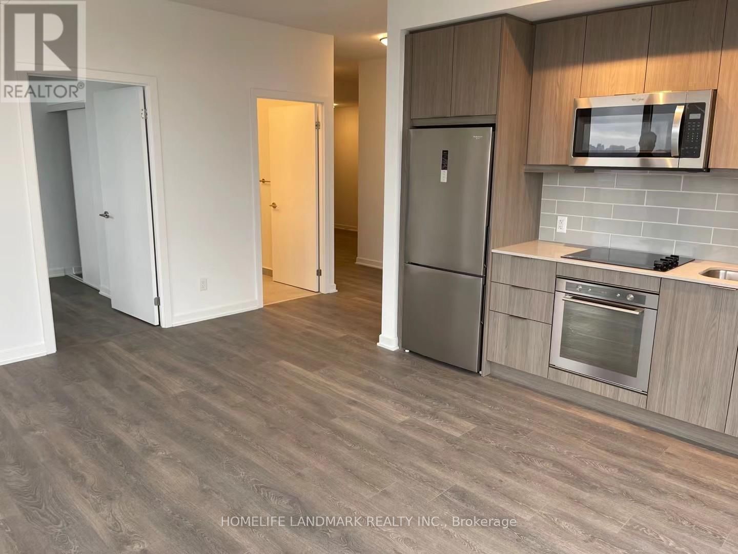 2207 - 38 FOREST MANOR ROAD Image 3