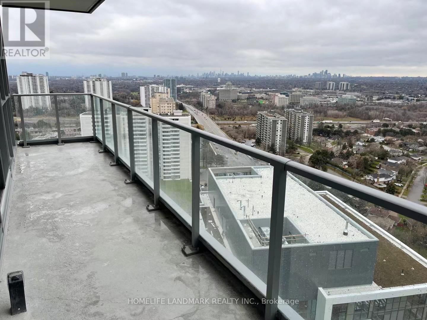 2207 - 38 FOREST MANOR ROAD Image 7