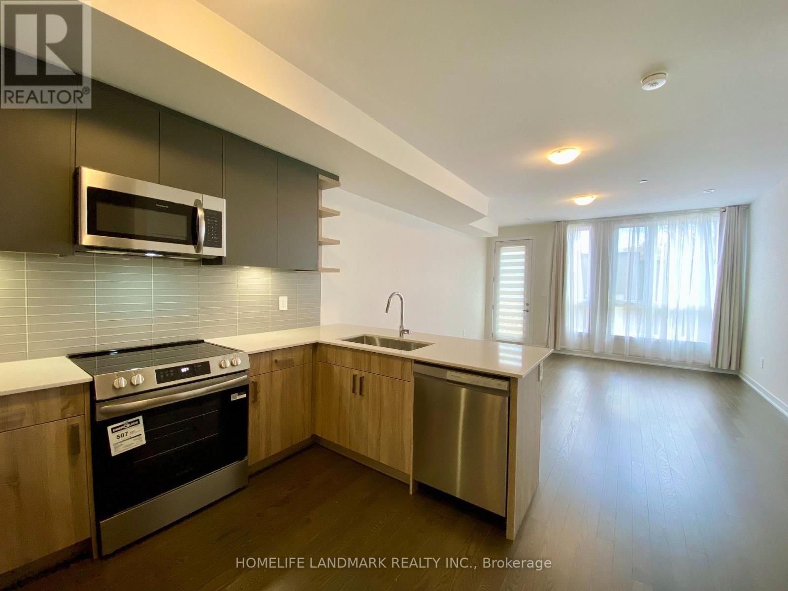 Main - 416 LAWRENCE HEIGHTS WAY Image 8