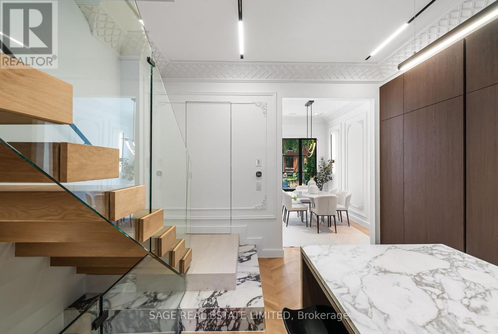 72 MONTROSE AVENUE Image 10