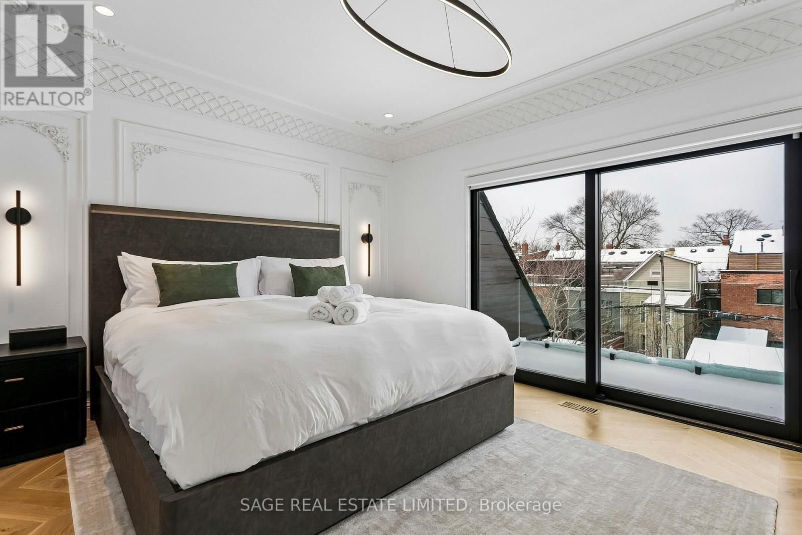 72 MONTROSE AVENUE Image 22