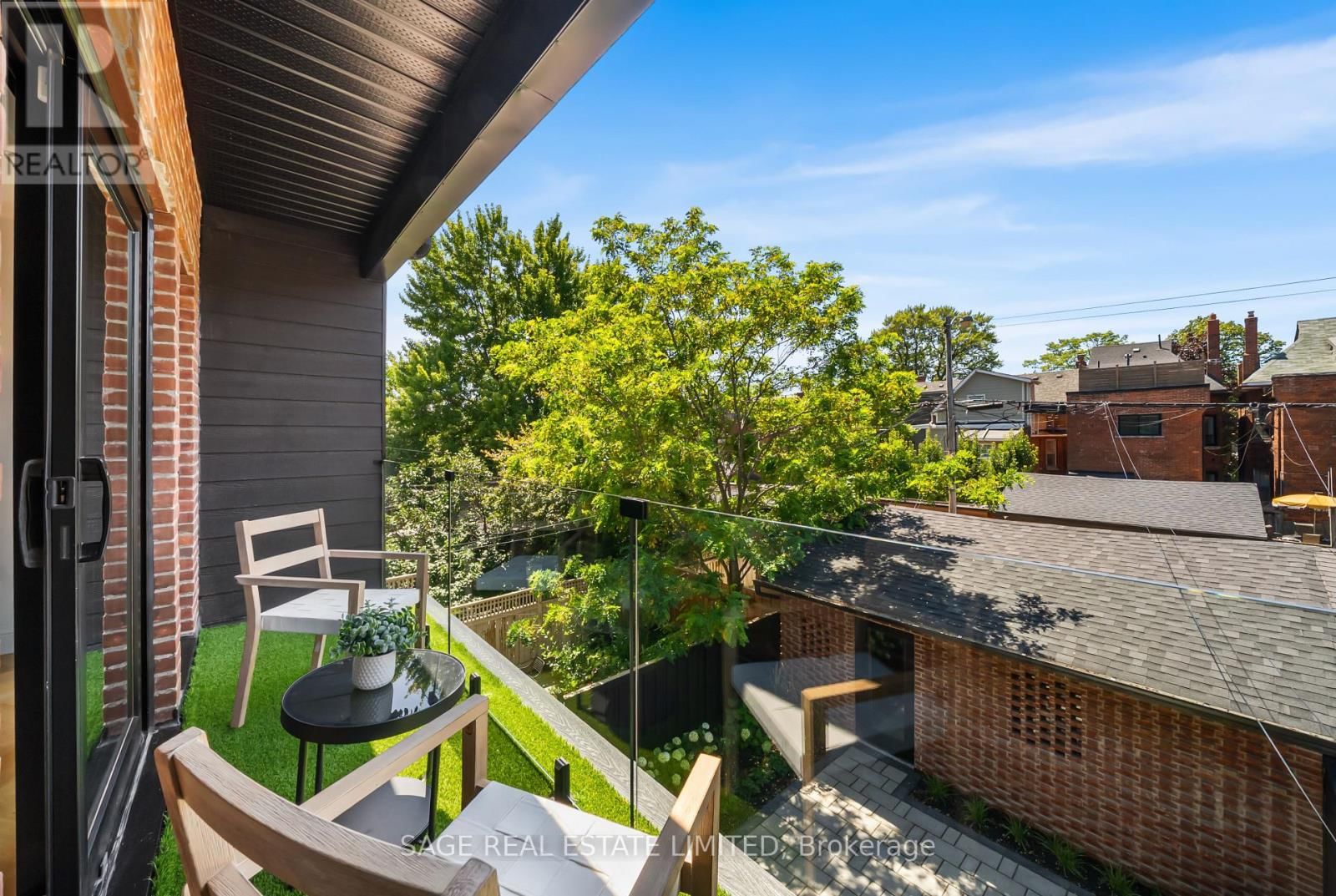 72 MONTROSE AVENUE Image 24