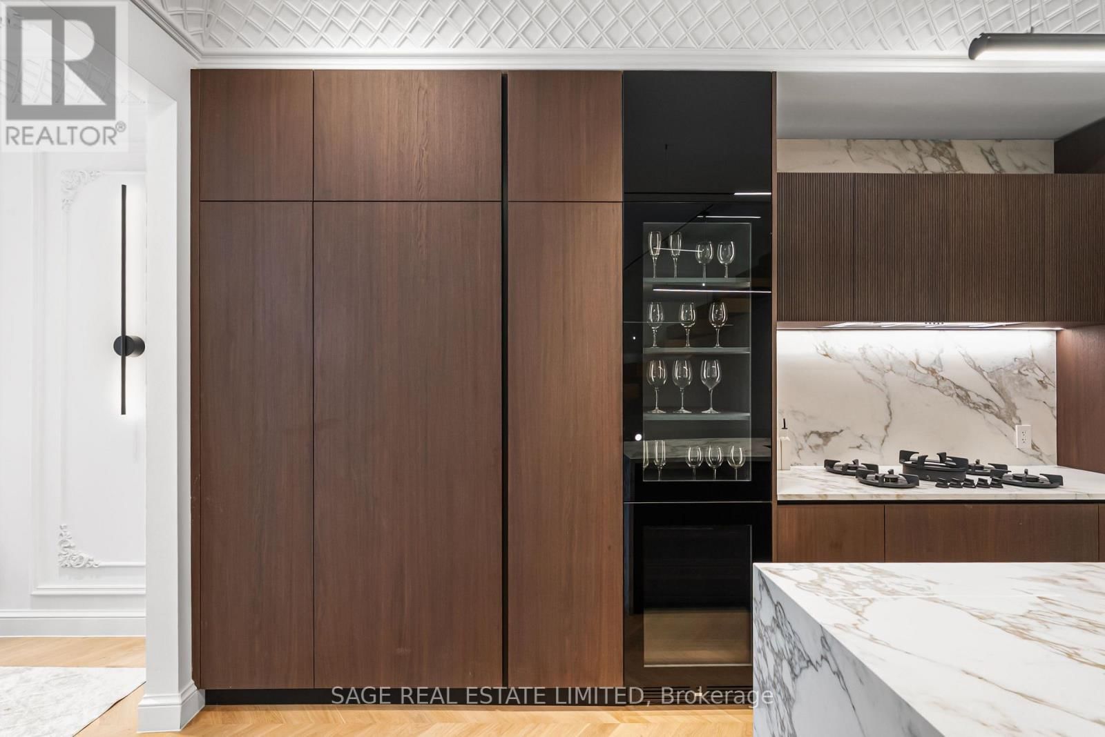 72 MONTROSE AVENUE Image 5