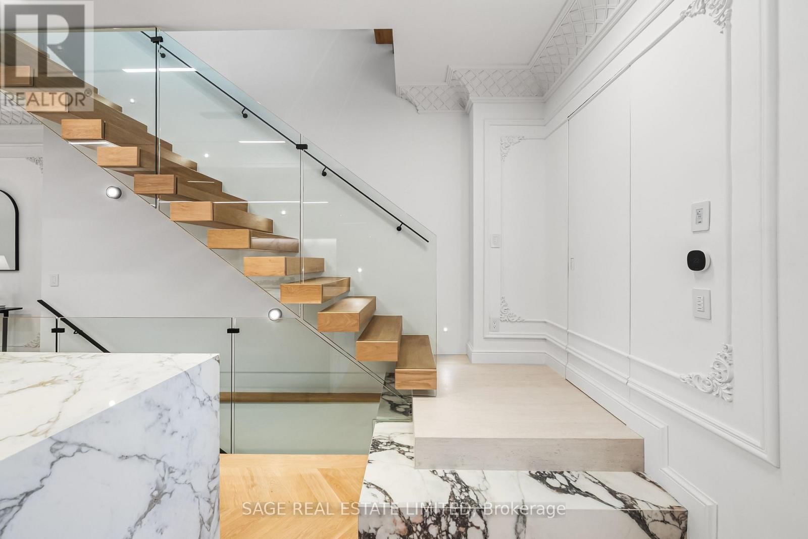 72 MONTROSE AVENUE Image 6