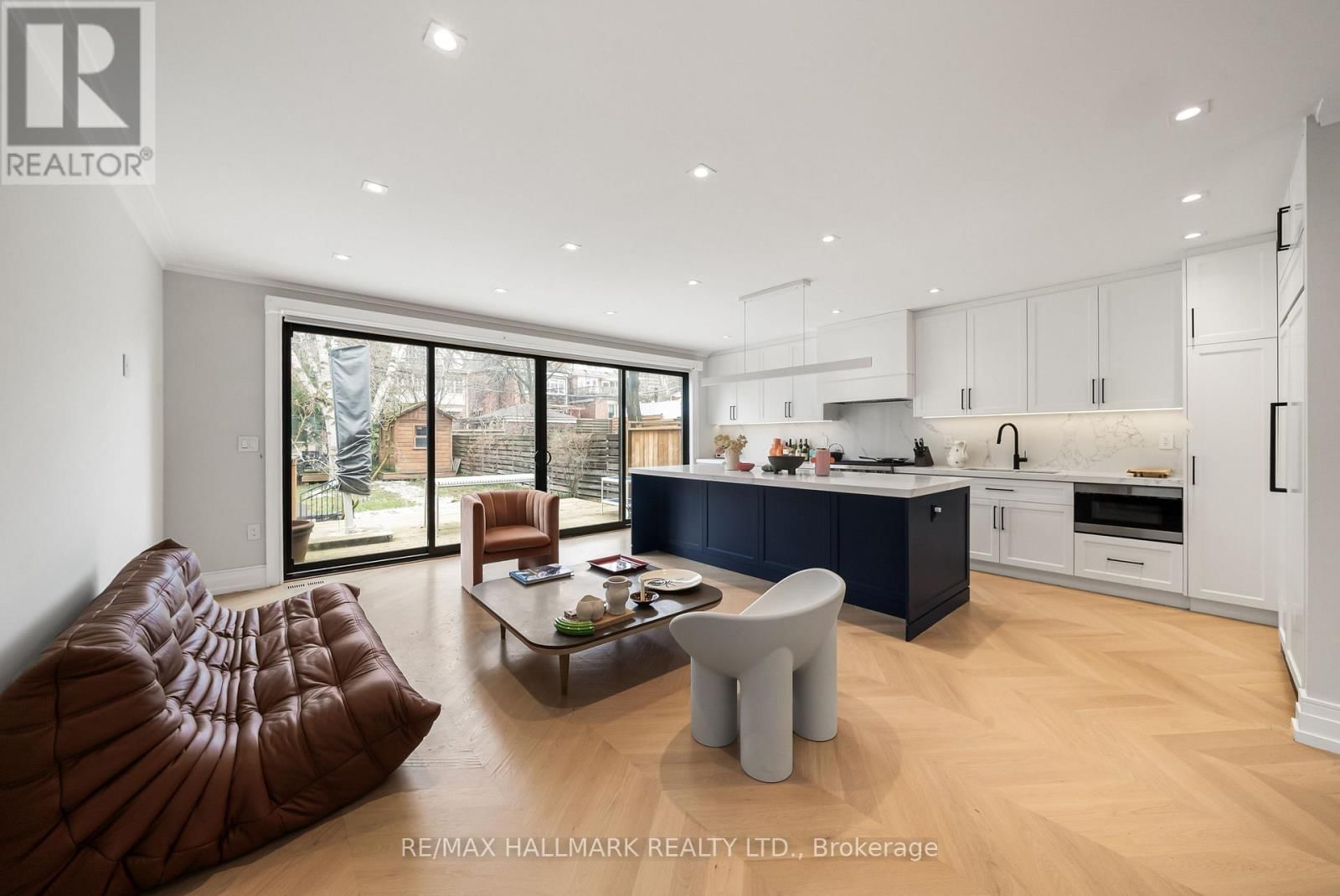 26 CAREY ROAD Image 11