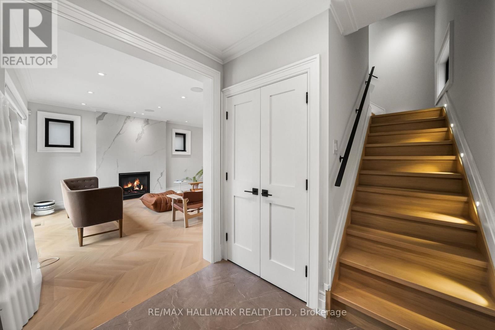 26 CAREY ROAD Image 2