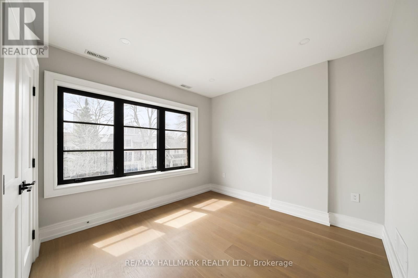 26 CAREY ROAD Image 22