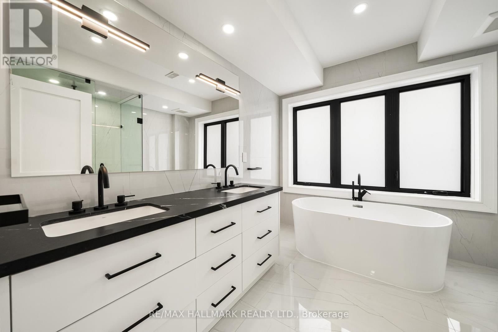 26 CAREY ROAD Image 23