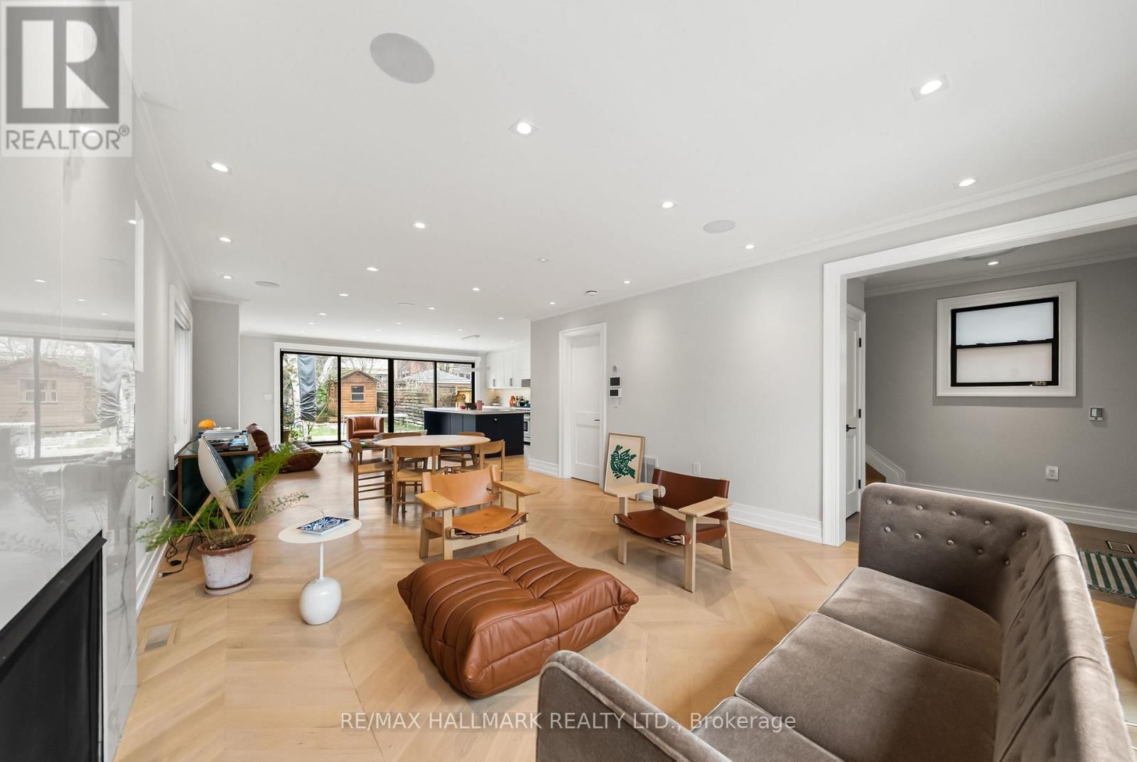 26 CAREY ROAD Image 4