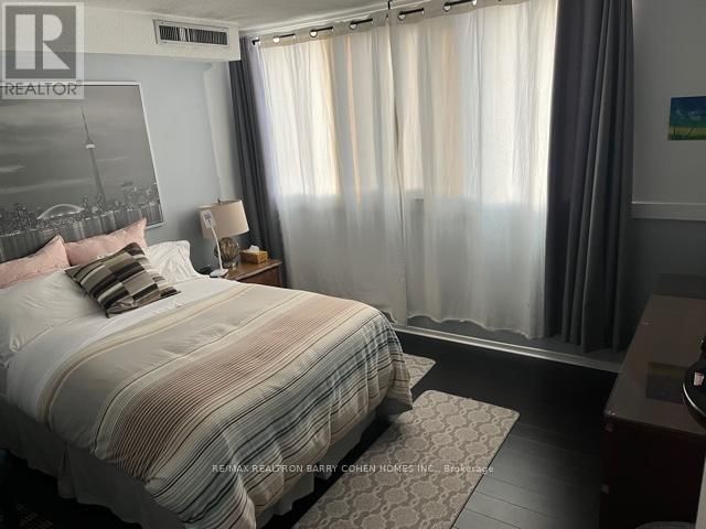 304 - 150 NEPTUNE DRIVE Image 13