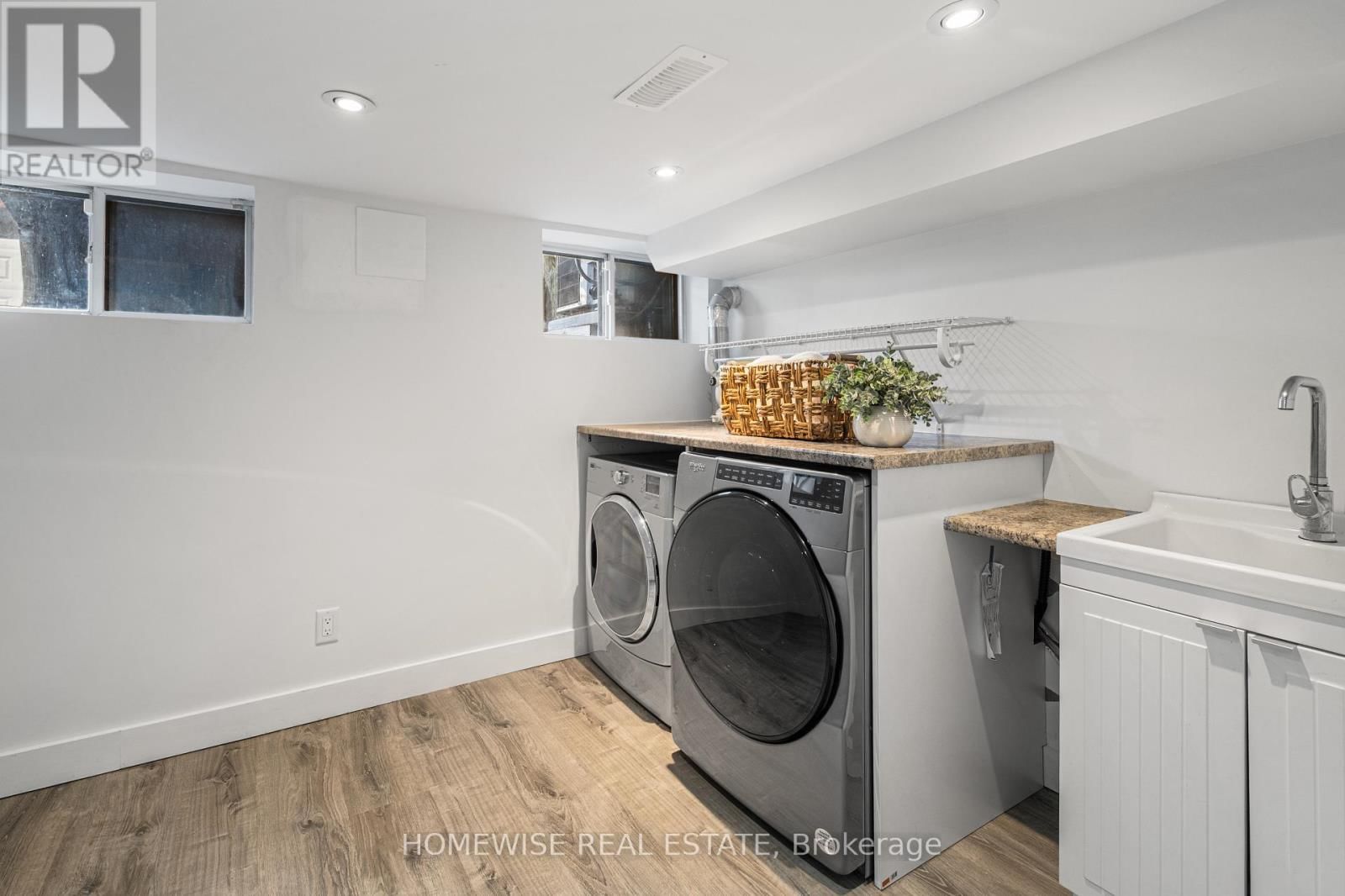 220 ROBINA AVENUE Image 18