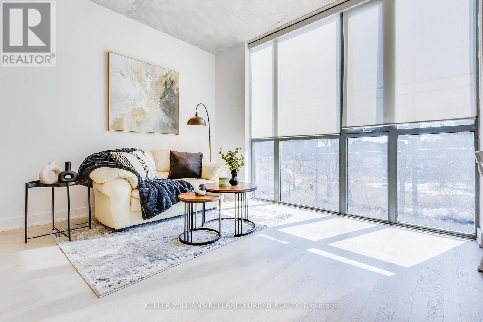 208 - 2 GLADSTONE AVENUE Image 12