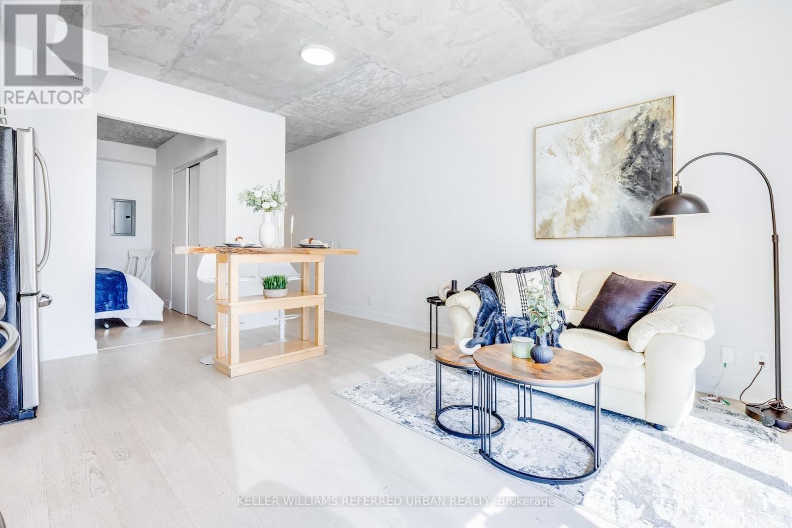 208 - 2 GLADSTONE AVENUE Image 13