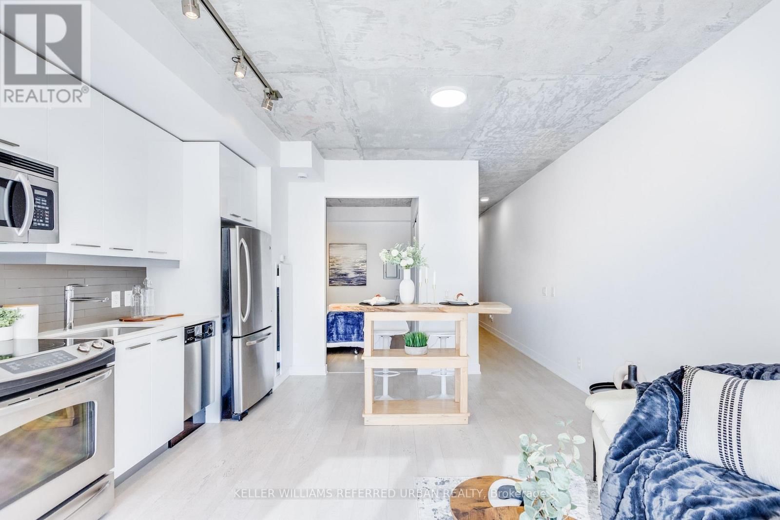 208 - 2 GLADSTONE AVENUE Image 15