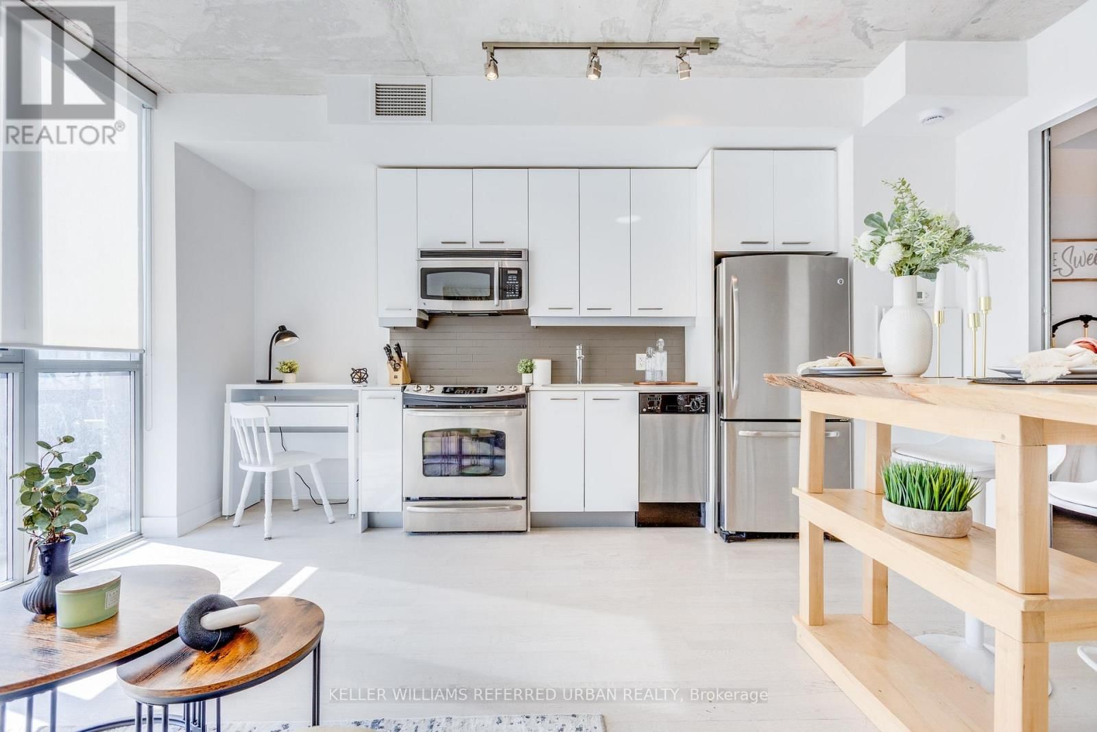 208 - 2 GLADSTONE AVENUE Image 16