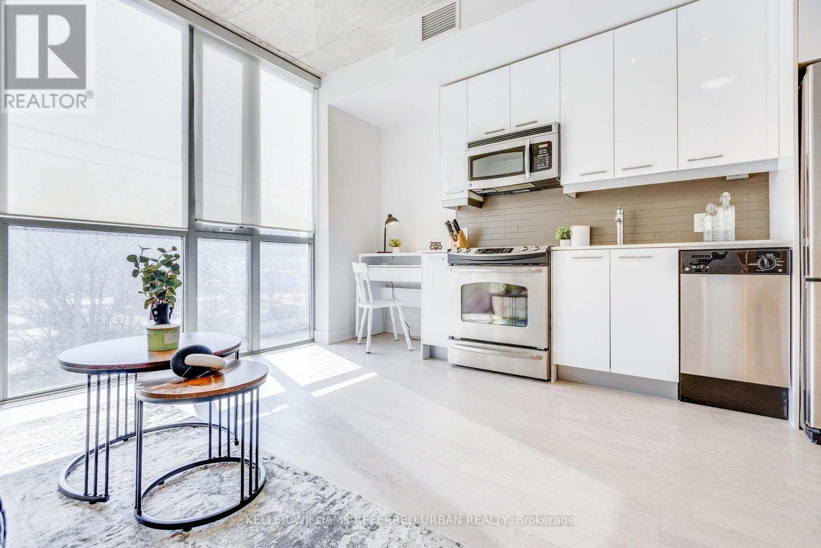 208 - 2 GLADSTONE AVENUE Image 17