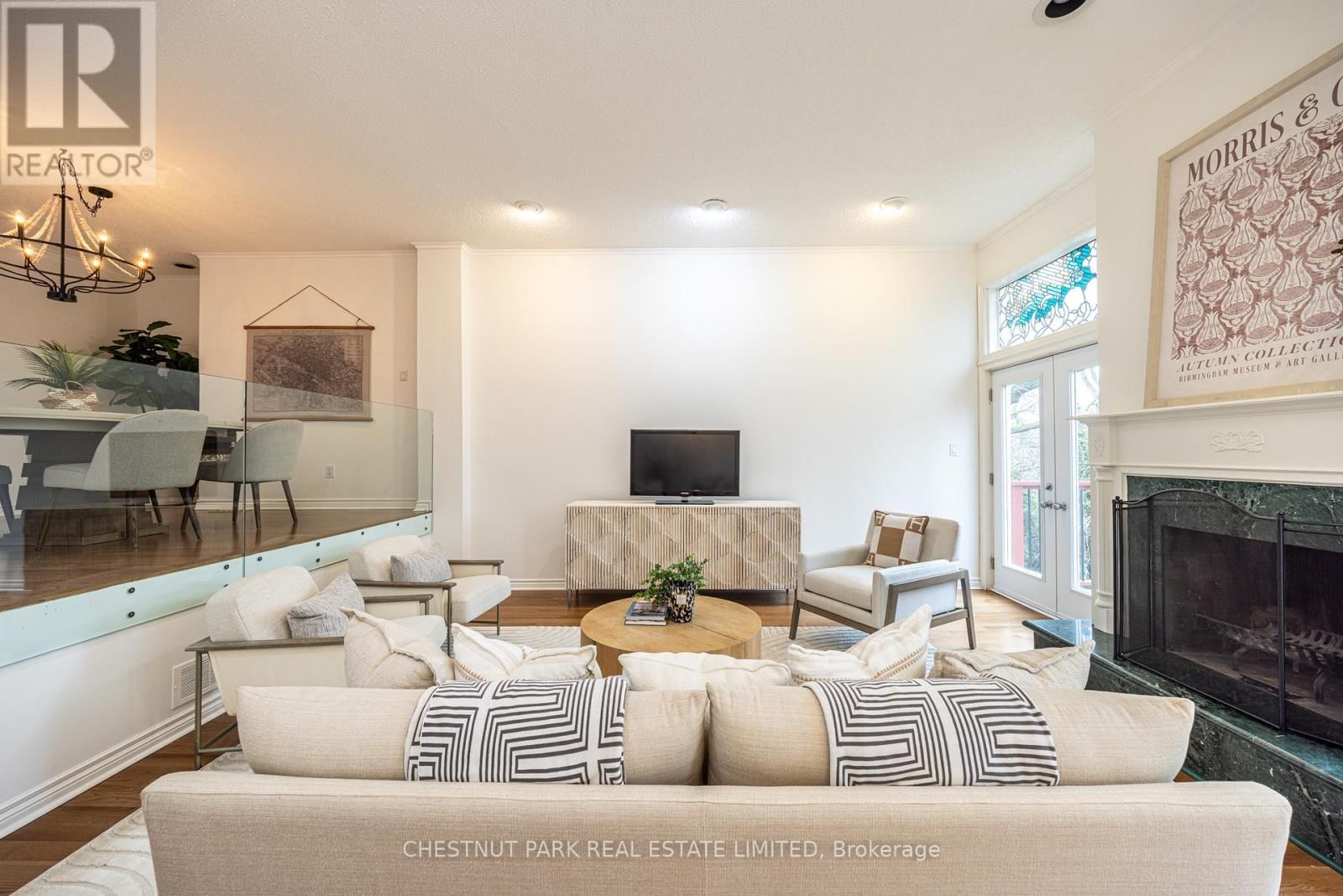 263 ERSKINE AVENUE Image 17