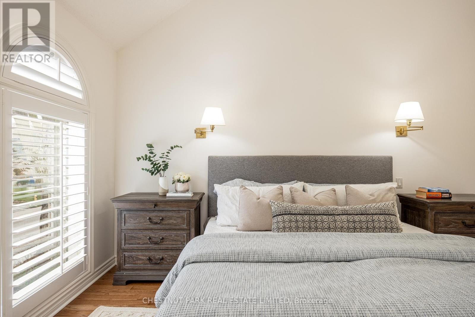 263 ERSKINE AVENUE Image 26