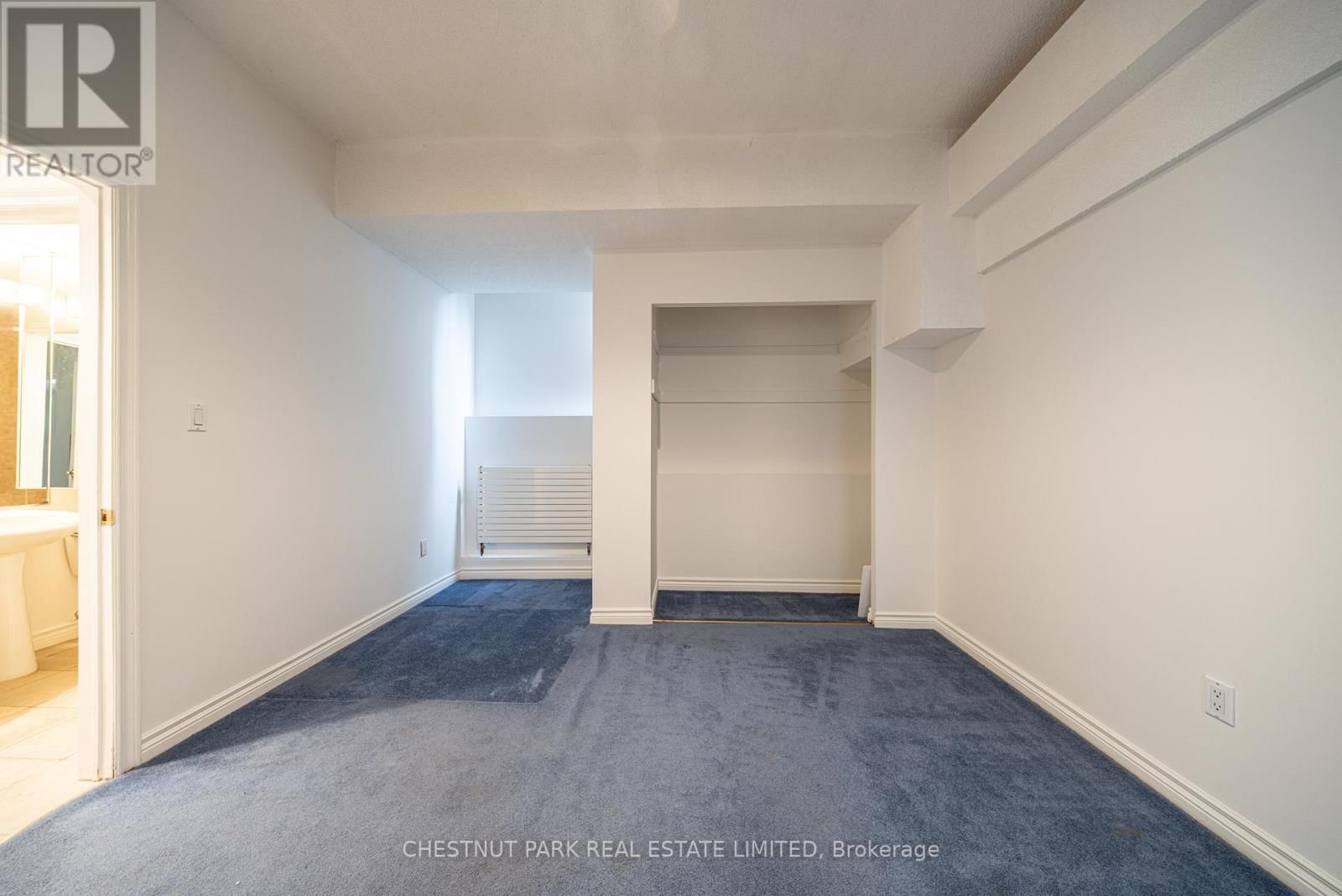 263 ERSKINE AVENUE Image 43