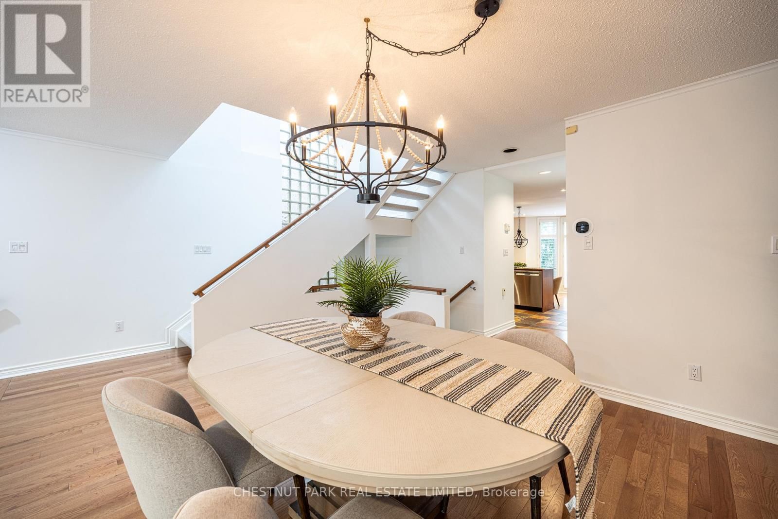 263 ERSKINE AVENUE Image 7