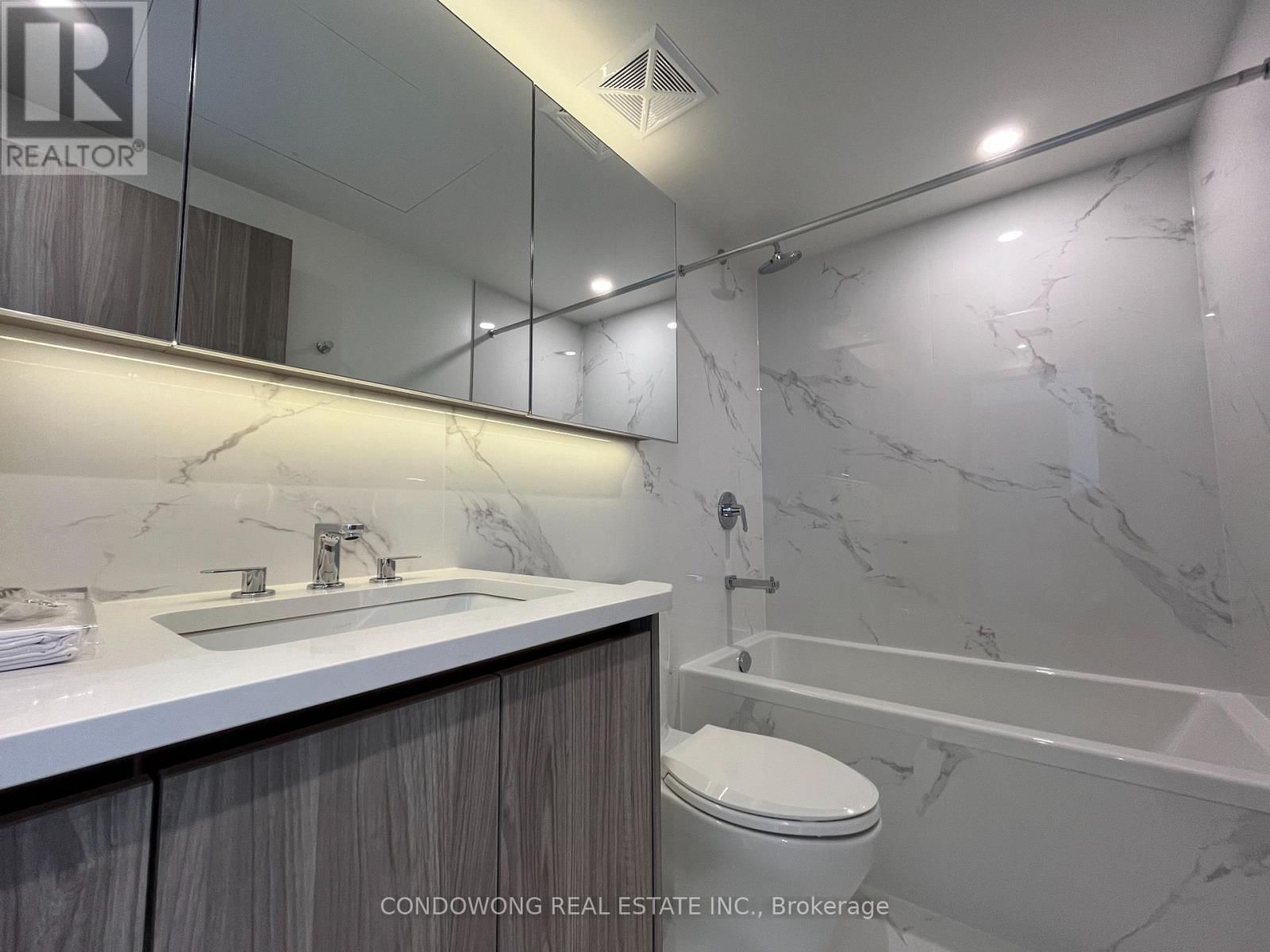 1807 - 25 MCMAHON DRIVE Image 10