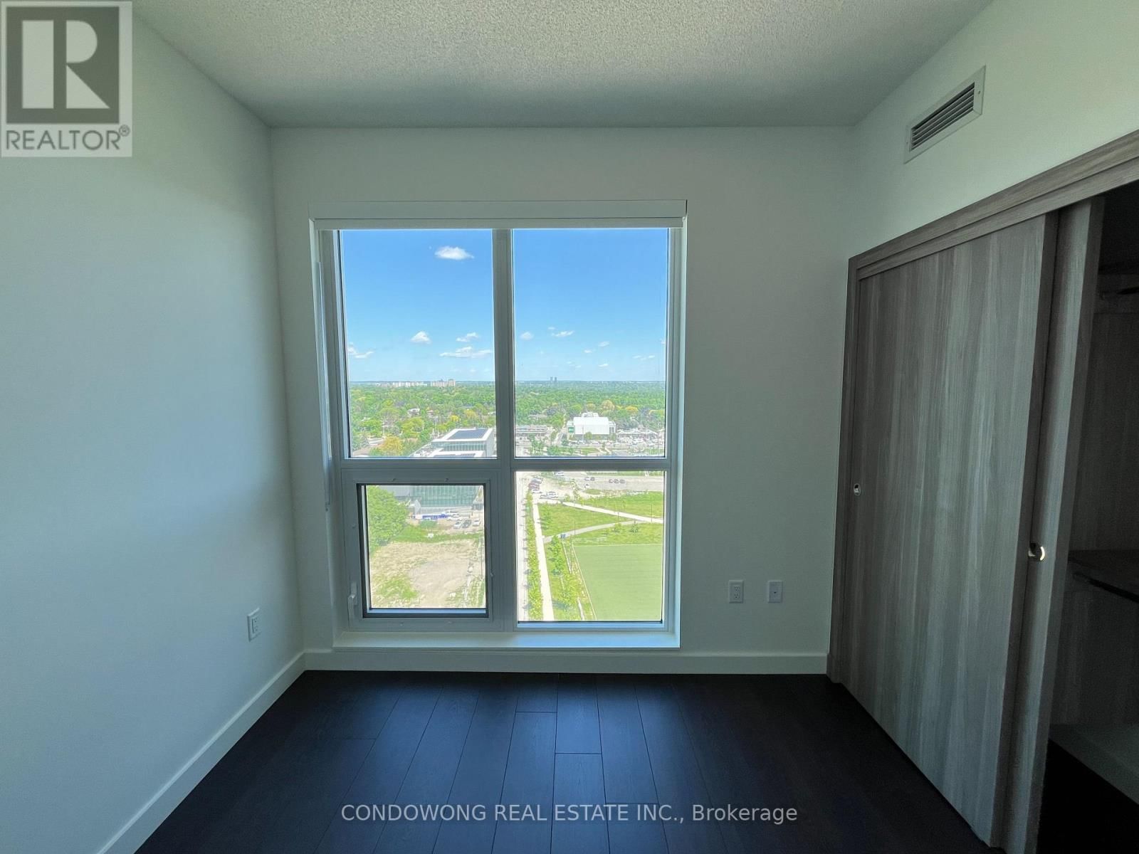 1807 - 25 MCMAHON DRIVE Image 8