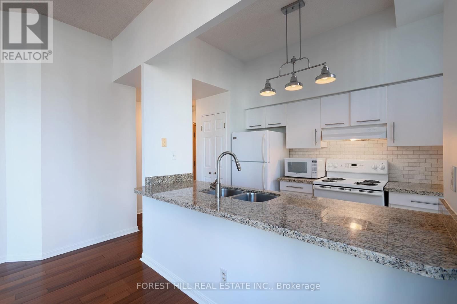 2405 - 24 WELLESLEY STREET WEST Image 22