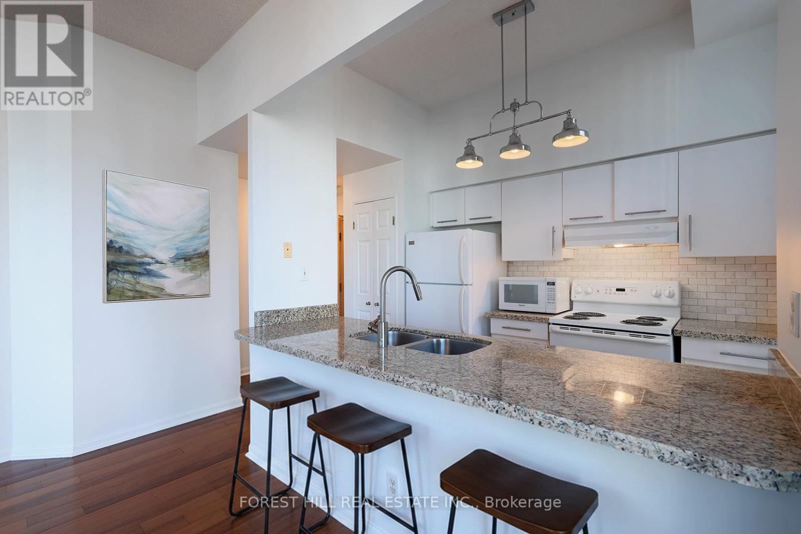 2405 - 24 WELLESLEY STREET WEST Image 23