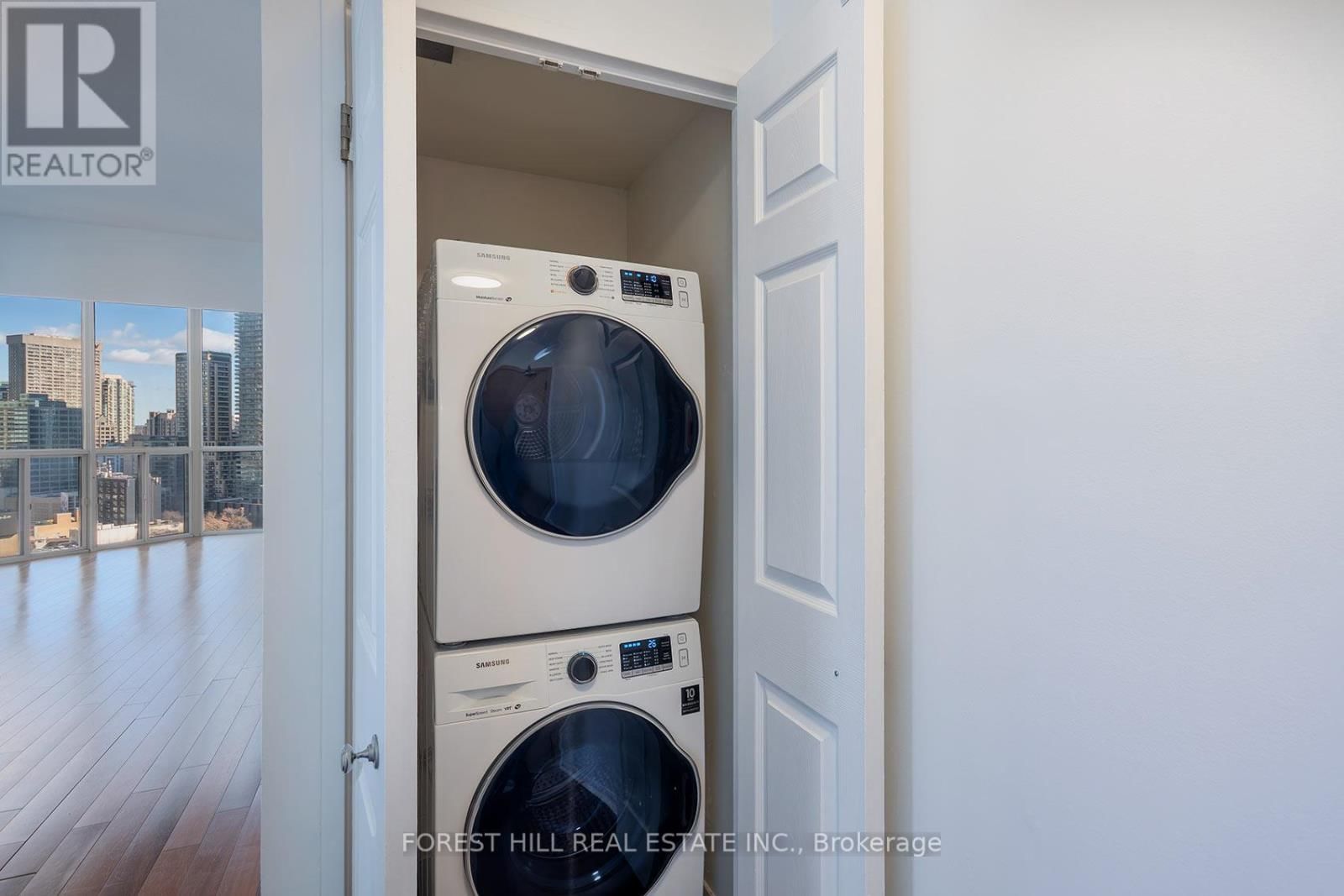 2405 - 24 WELLESLEY STREET WEST Image 28