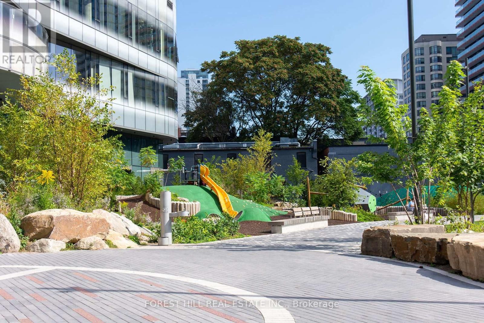 2405 - 24 WELLESLEY STREET WEST Image 35