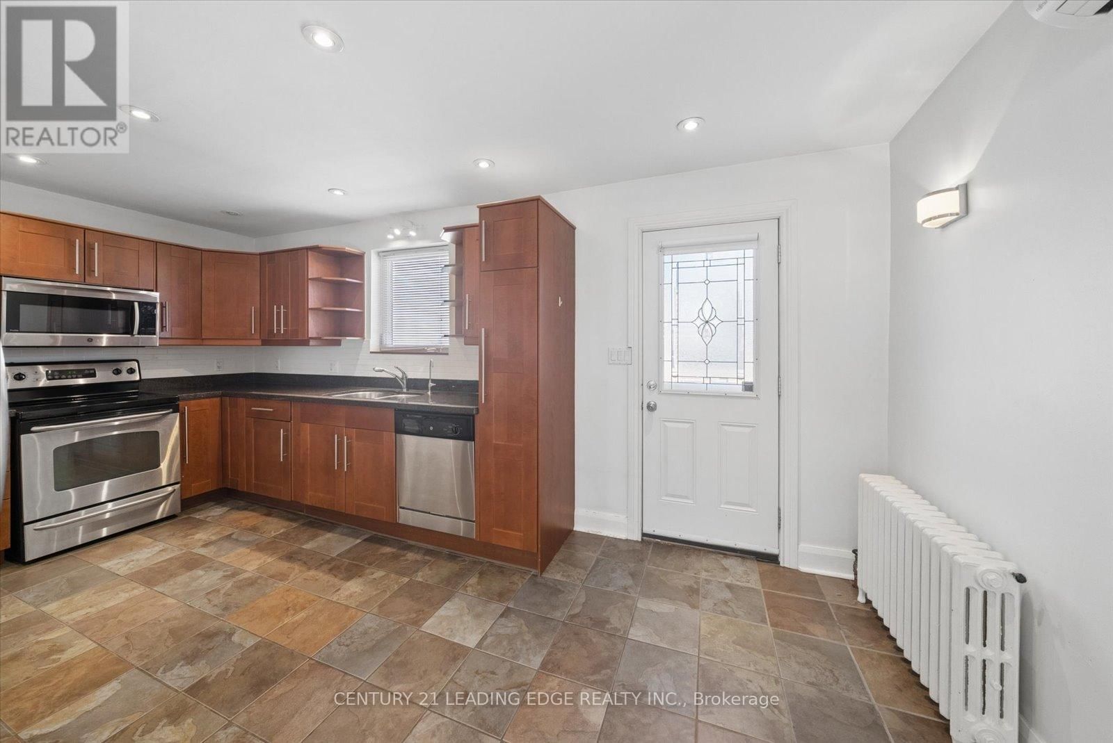 490 ARLINGTON AVENUE Image 10