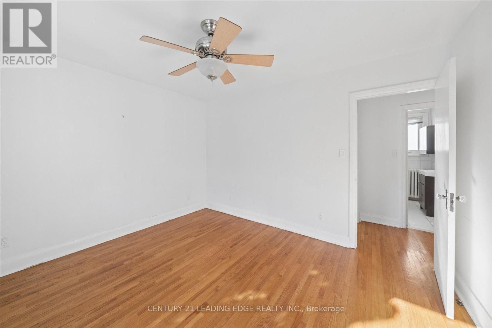 490 ARLINGTON AVENUE Image 20