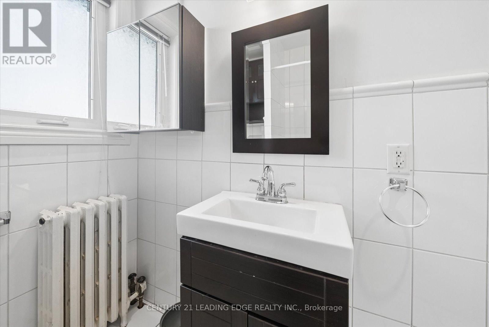 490 ARLINGTON AVENUE Image 22