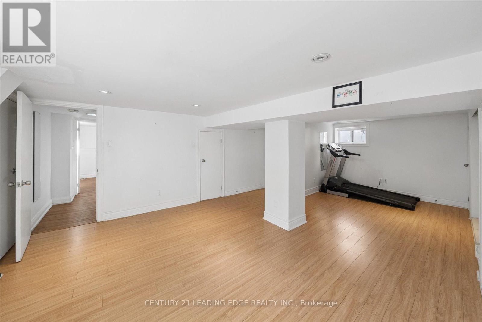 490 ARLINGTON AVENUE Image 25