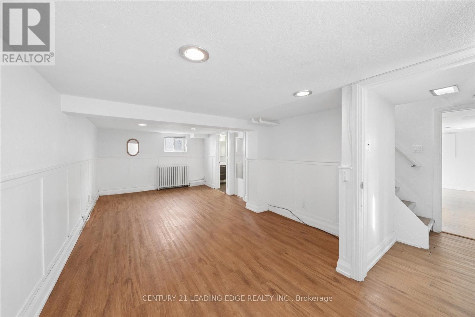 490 ARLINGTON AVENUE Image 27