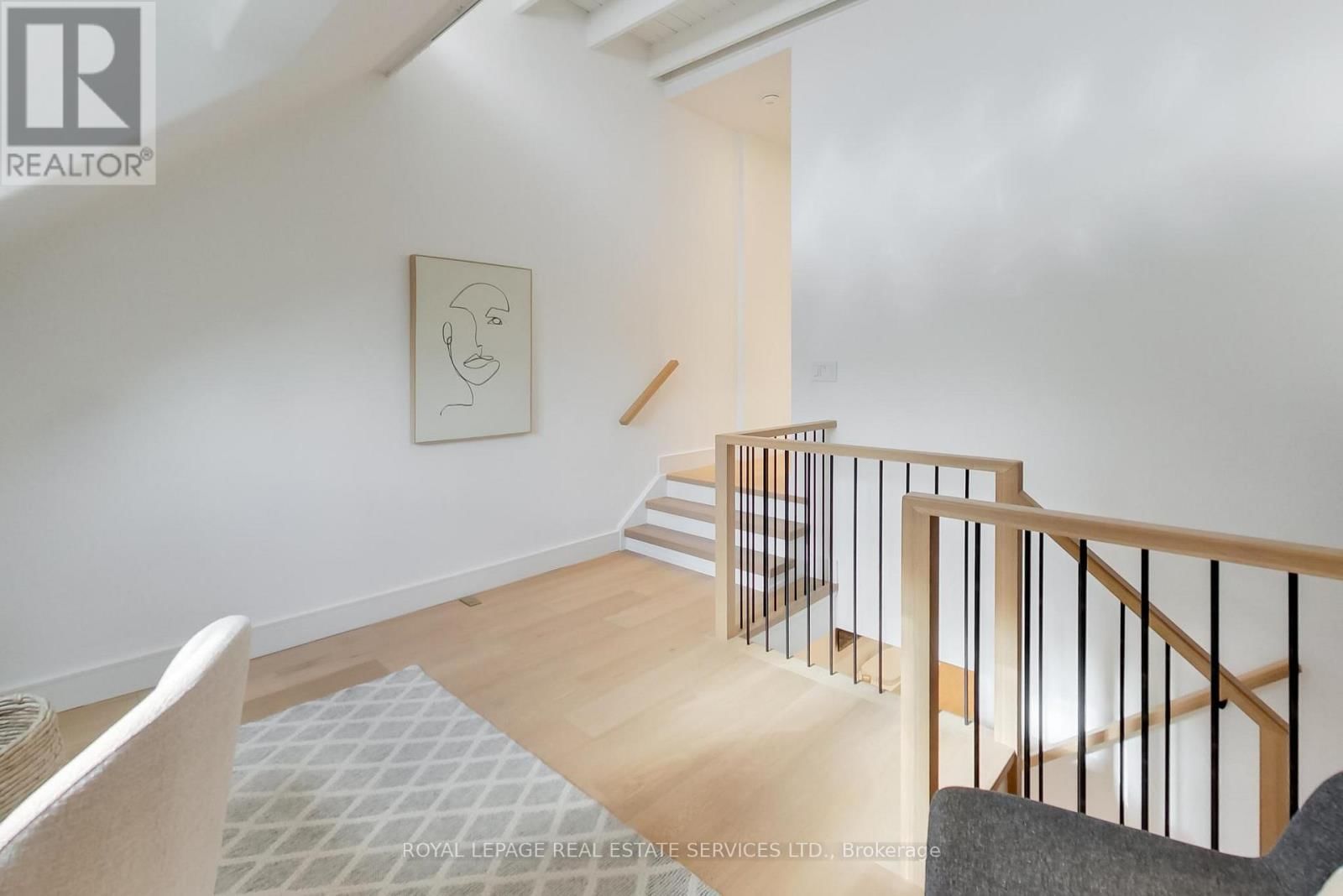 227 HOWLAND AVENUE Image 24