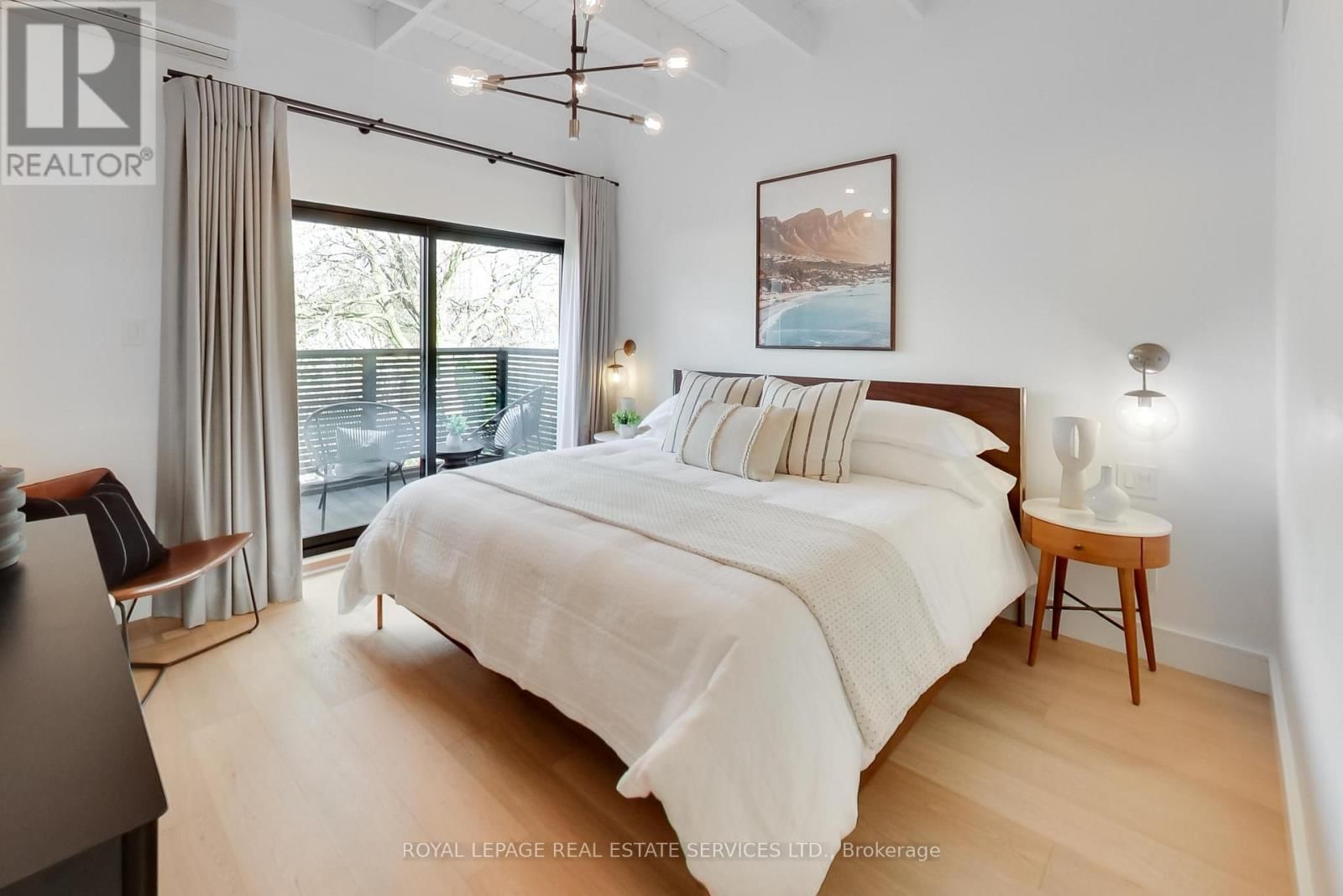 227 HOWLAND AVENUE Image 27